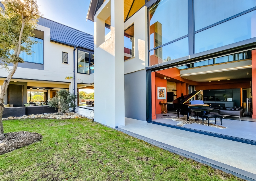 12 Bedroom Property for Sale in Val De Vie Estate Western Cape